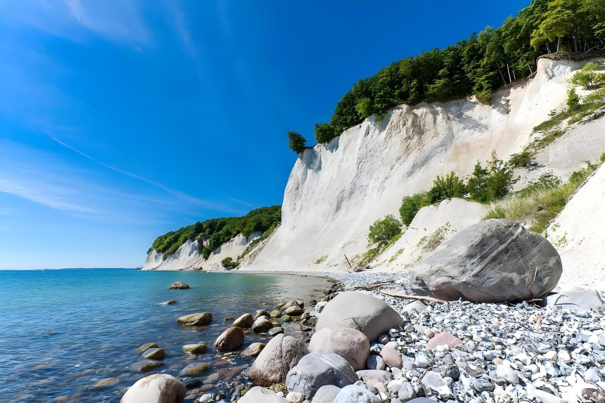 Hotel Ruegenschmiede Vis A Vis Hiddensee Schaprode Bagian luar foto